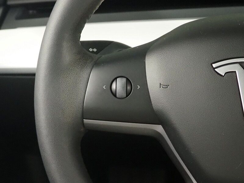 2022 Tesla Model 3 Long Range AWD *TRAFFIC AWARE CRUISE CONTROL, NAVIGATION, SAFETY ALERTS, SURROUND VIEW CAMERAS, PANORAMA GLASS ROOF, HEATED SEATS/STEERING WHEEL, 19 INCH WHEELS, WIRELESS CHARGING Round Rock TX