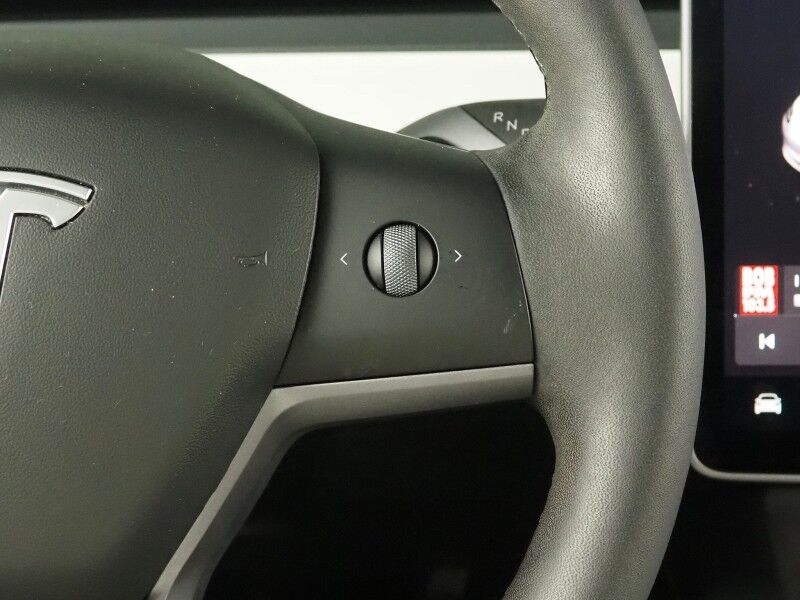2022 Tesla Model 3 Long Range AWD *TRAFFIC AWARE CRUISE CONTROL, NAVIGATION, SAFETY ALERTS, SURROUND VIEW CAMERAS, PANORAMA GLASS ROOF, HEATED SEATS/STEERING WHEEL, 19 INCH WHEELS, WIRELESS CHARGING Round Rock TX