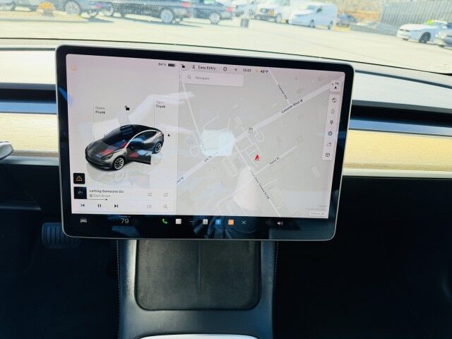 2022 Tesla Model 3 Long Range photo 4