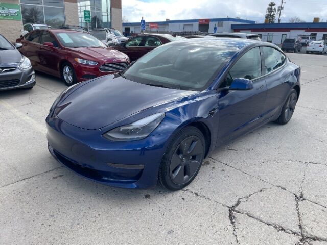 2022 Tesla Model 3 Long Range Dual Motor All-Wheel Drive