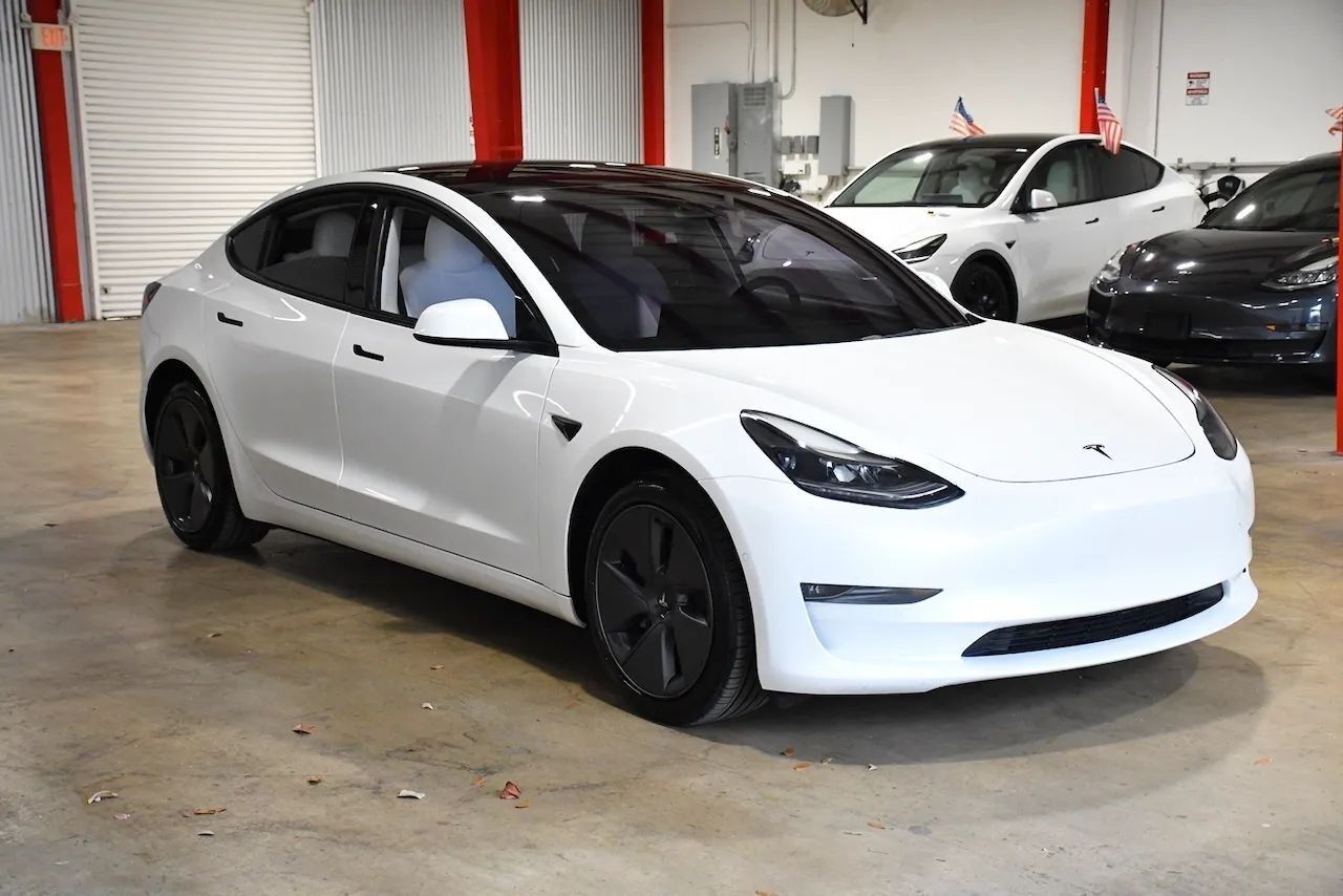2022 Tesla Model 3 Long Range