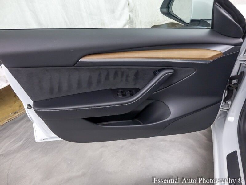 2022 Tesla Model 3 Long Range PRICE INCLUDES $4000 IRS TAX CREDIT!! YOU MUST QUALIF Willowbrook IL