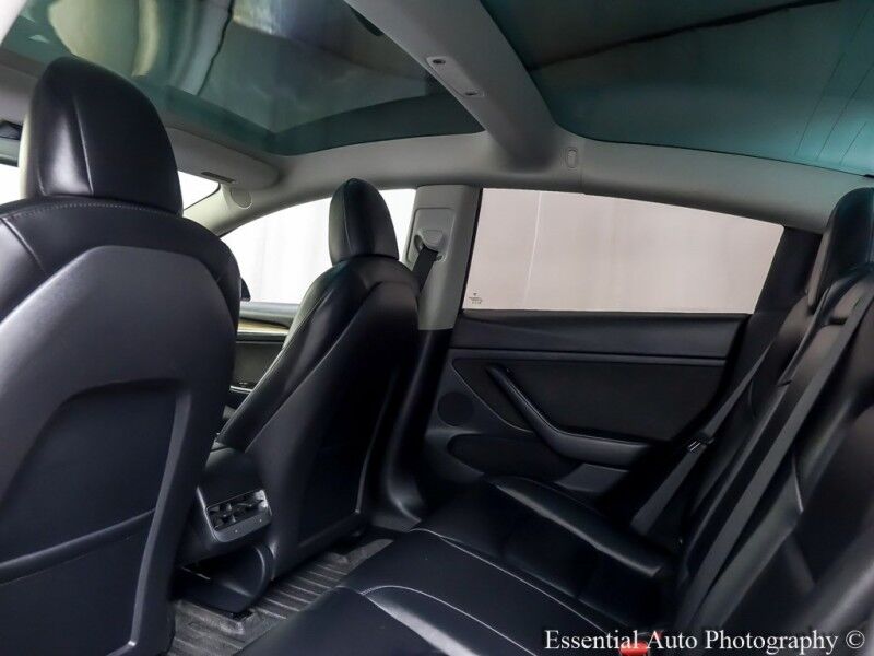 2022 Tesla Model 3 Long Range PRICE INCLUDES THE $4000 FED EV TAX CREDIT. YOU MUST QUALIFY Willowbrook IL