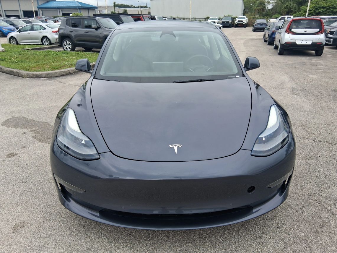 2022 Tesla Model 3 Long Range Sedan 4D