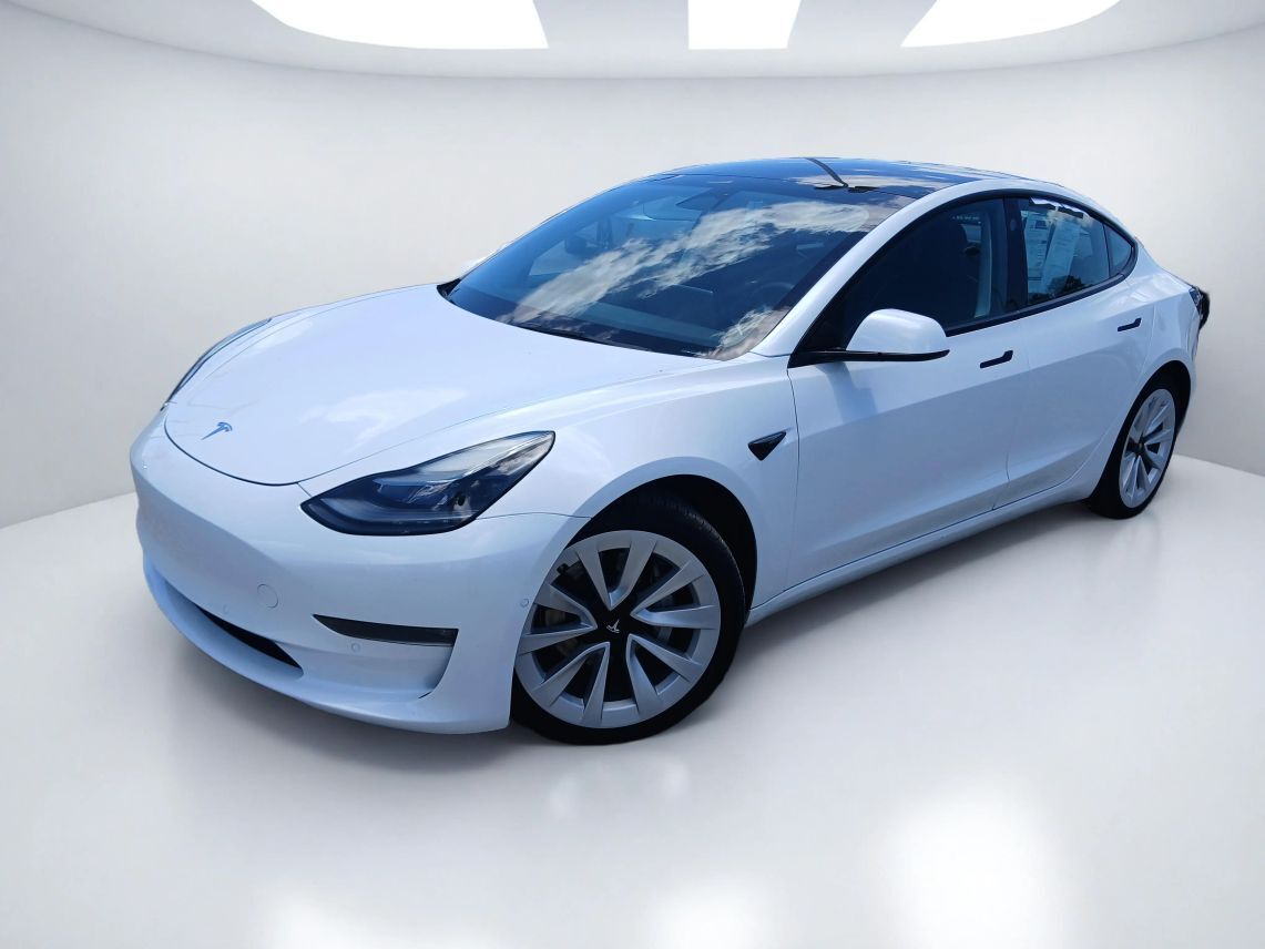2022 Tesla Model 3 Long Range Sedan 4D