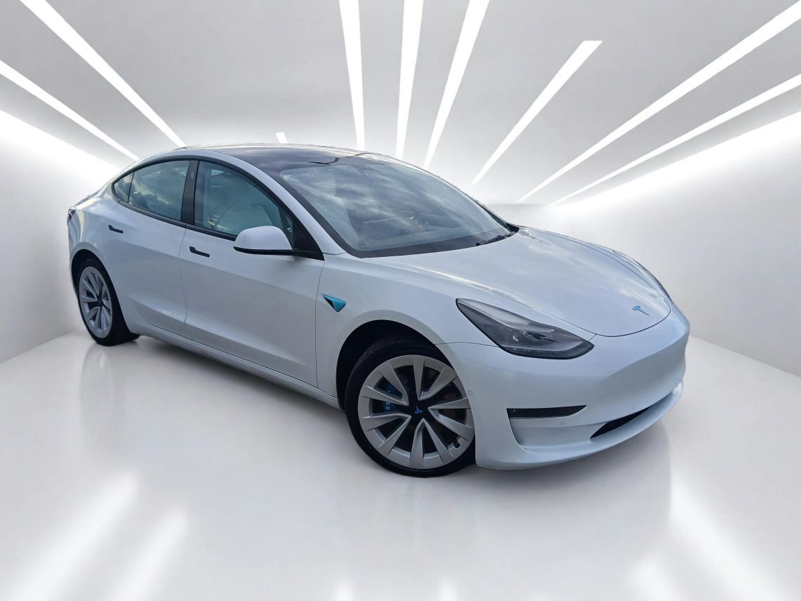 2022 Tesla Model 3 Long Range Sedan 4D
