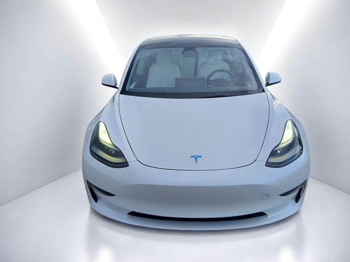 2022 Tesla Model 3 Long Range Sedan 4D