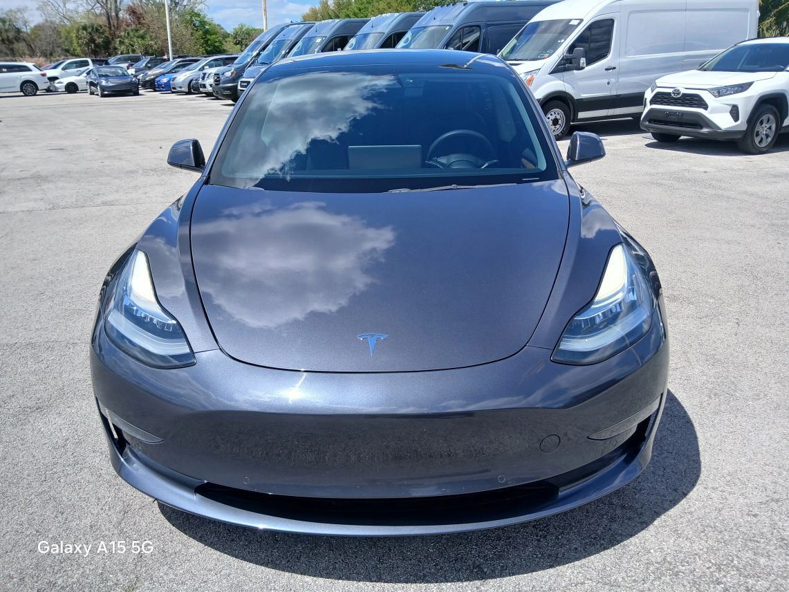 2022 Tesla Model 3 Long Range Sedan 4D