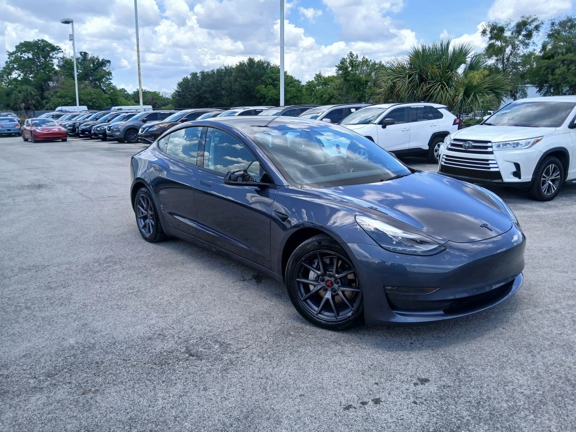 2022 Tesla Model 3 Long Range Sedan 4D