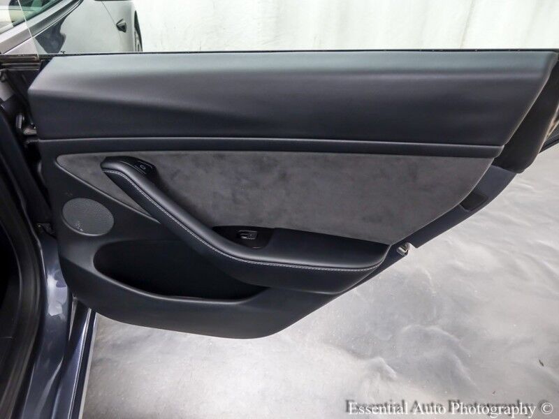 2022 Tesla Model 3 Long Range Willowbrook IL