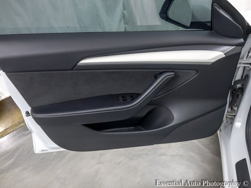 2022 Tesla Model 3 Long Range Willowbrook IL