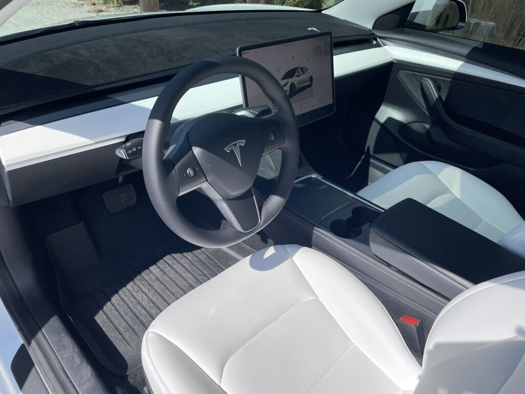 2022 Tesla Model 3 MODEL 3~AUTOPILOT PACKAGE~STANDARD RANGE Sarasota FL