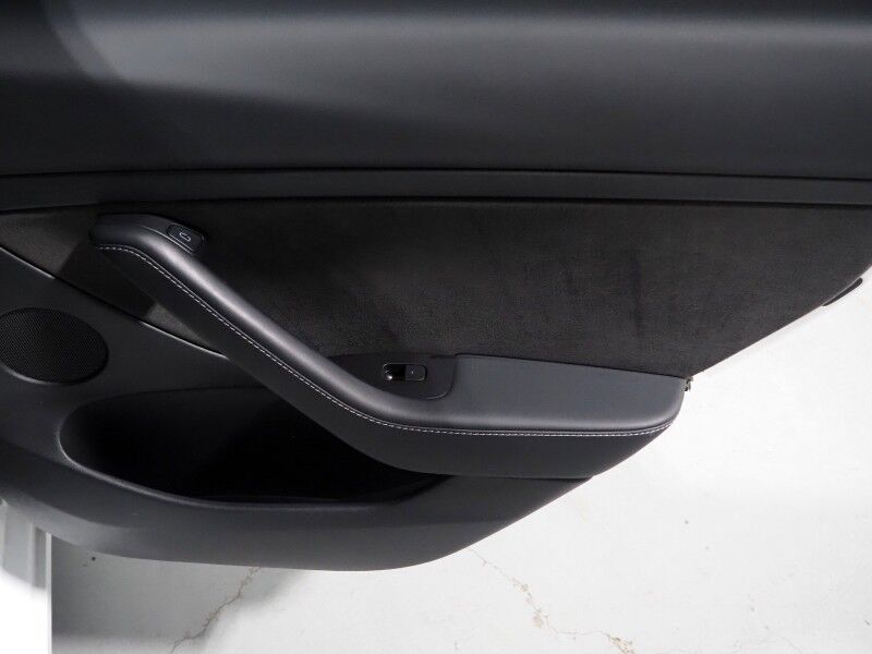 2022 Tesla Model 3 Performance AWD *TRAFFIC AWARE CRUISE CONTROL, NAVIGATION, SAFETY ALERTS, SURROUND VIEW CAMERAS, PANORAMA GLASS ROOF, HEATED SEATS/STEERING WHEEL, 20 INCH UBERTURBINE WHEELS, WIRELESS CHARGING Round Rock TX