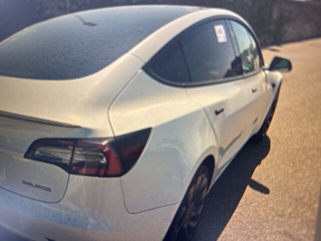 2022 Tesla Model 3 Performance photo 2
