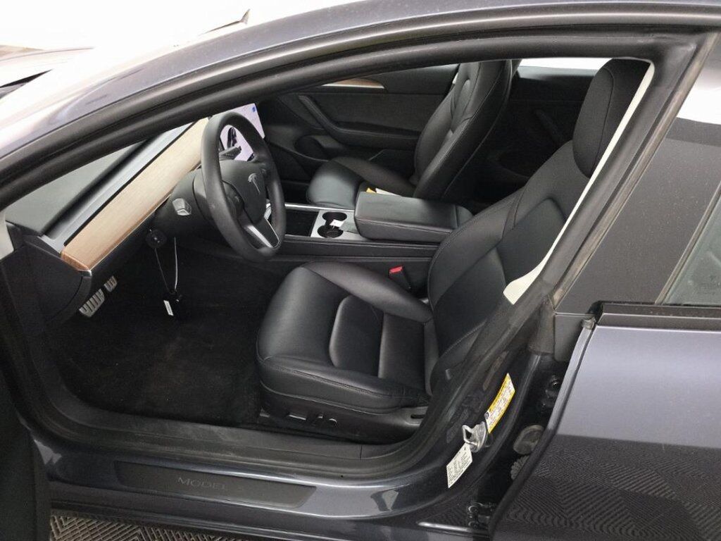2022 Tesla Model 3 Performance photo 3