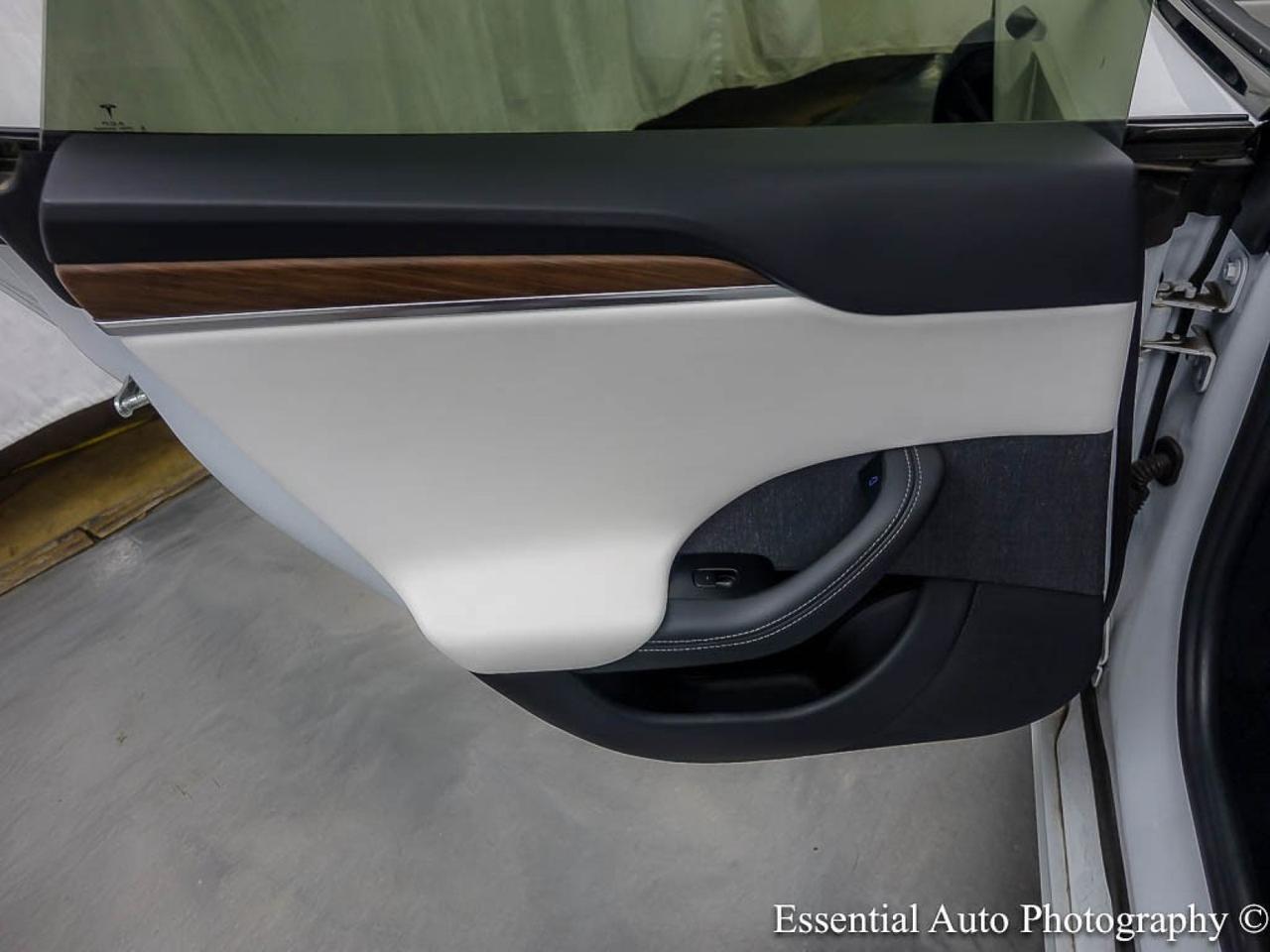 2022 Tesla Model S Willowbrook IL