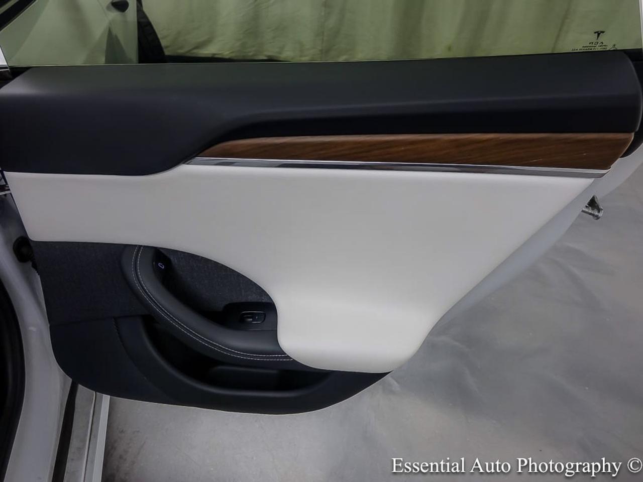 2022 Tesla Model S Willowbrook IL