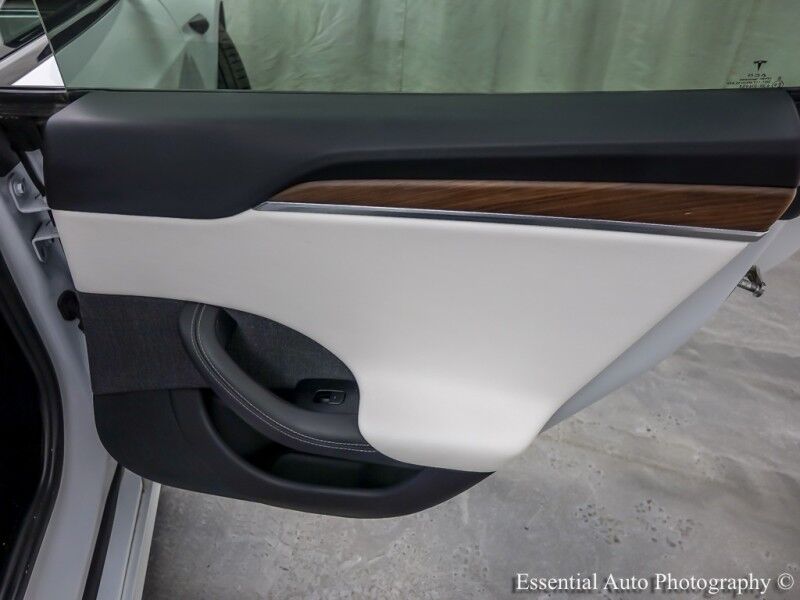 2022 Tesla Model S Willowbrook IL