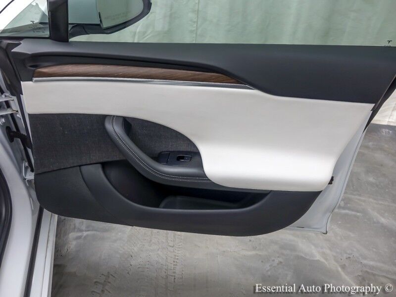 2022 Tesla Model S Willowbrook IL