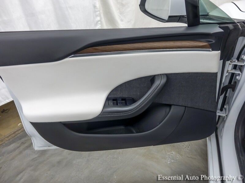 2022 Tesla Model S Willowbrook IL