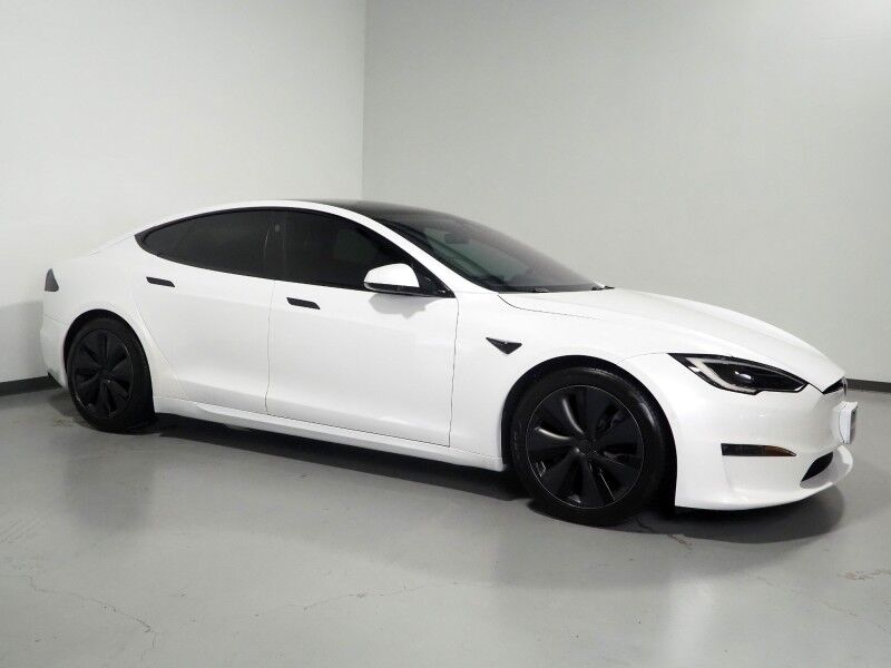 2022 Tesla Model S's photo