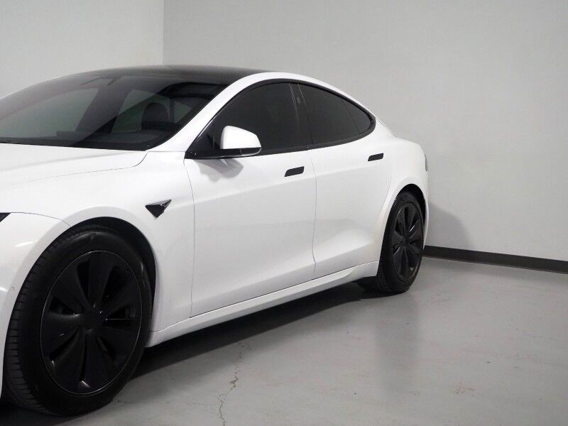 2022 Tesla Model S AWD *FULL SELF-DRIVING ENABLED, AUTOPILOT, NAVIGATION, SAFETY ALERTS, ADAPTIVE CRUISE, SURROUND VIEW CAMERAS, PANORAMA GLASS ROOF, CLIMATE SEATS, HEATED YOKE STEERING, PREMIUM AUDIO, WIRELESS CHARGING Round Rock TX