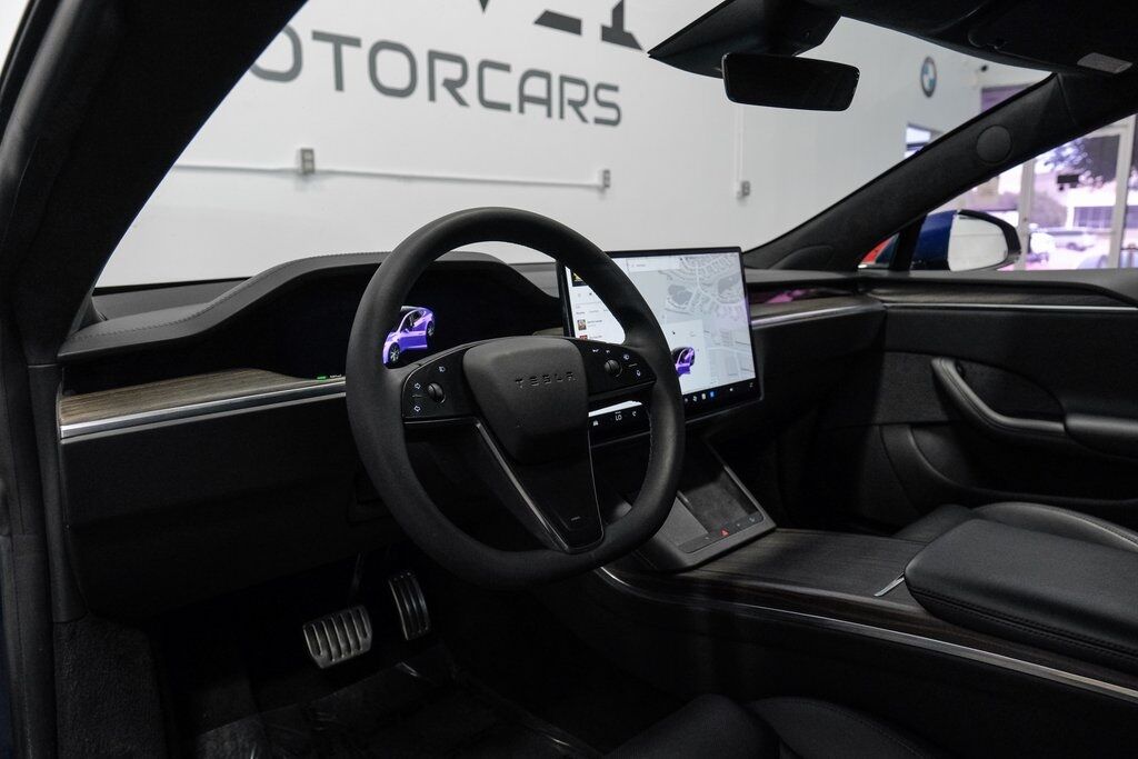 2022 Tesla Model S Base