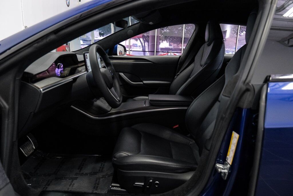 2022 Tesla Model S photo 2