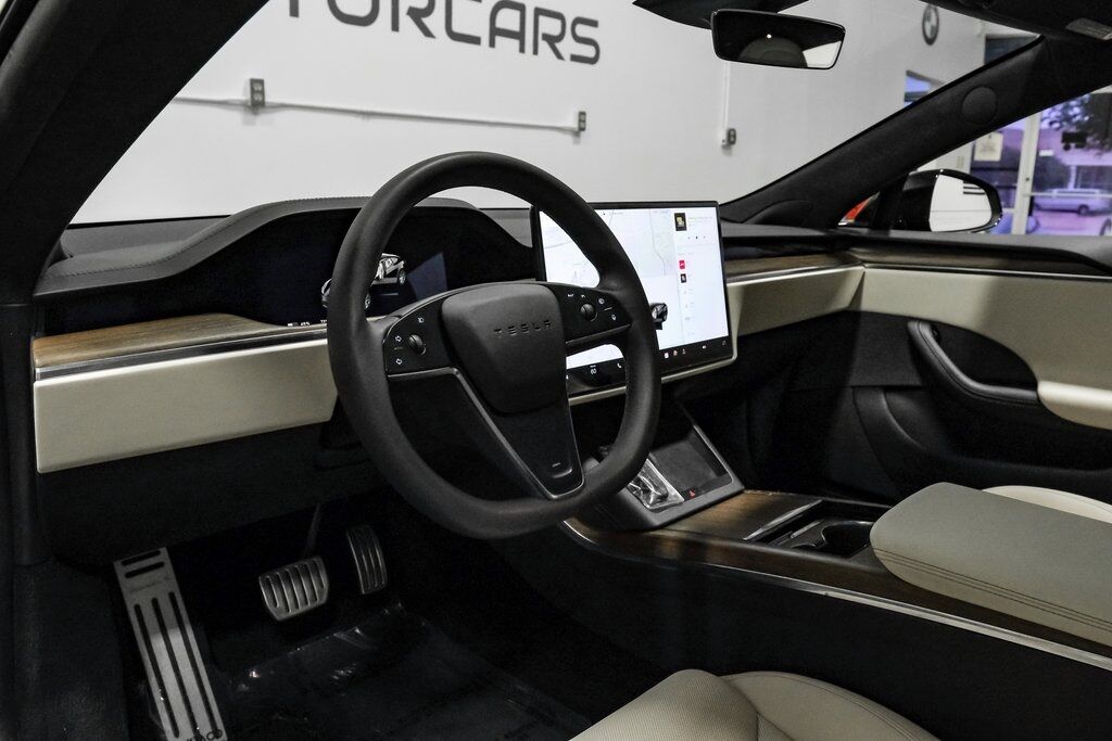 2022 Tesla Model S Base