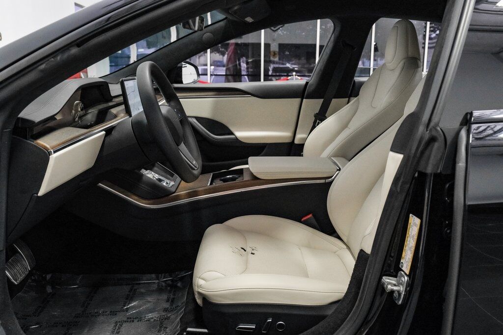 2022 Tesla Model S photo 3