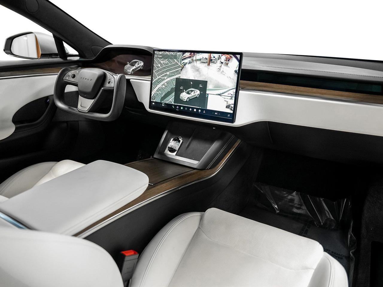 2022 Tesla Model S Base