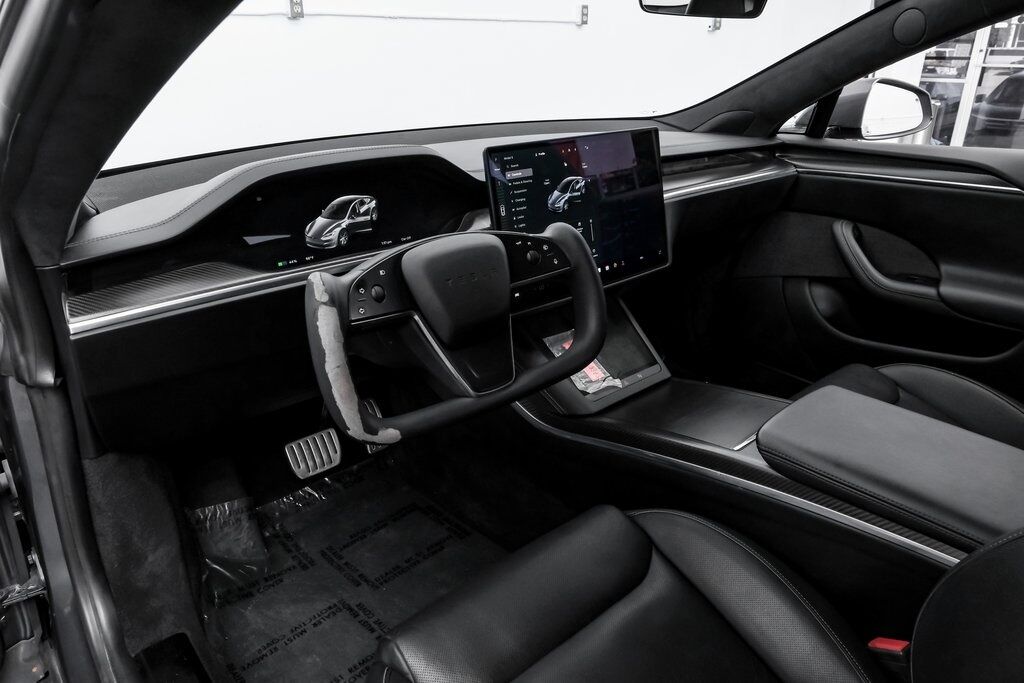 2022 Tesla Model S Plaid