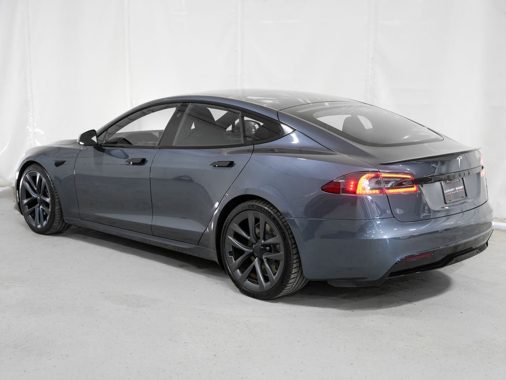 2022 Tesla Model S Plaid