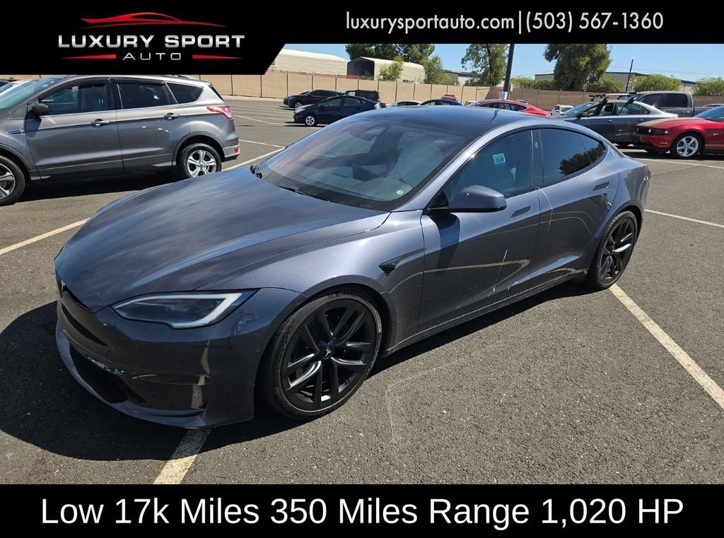 2022 Tesla Model S Plaid
