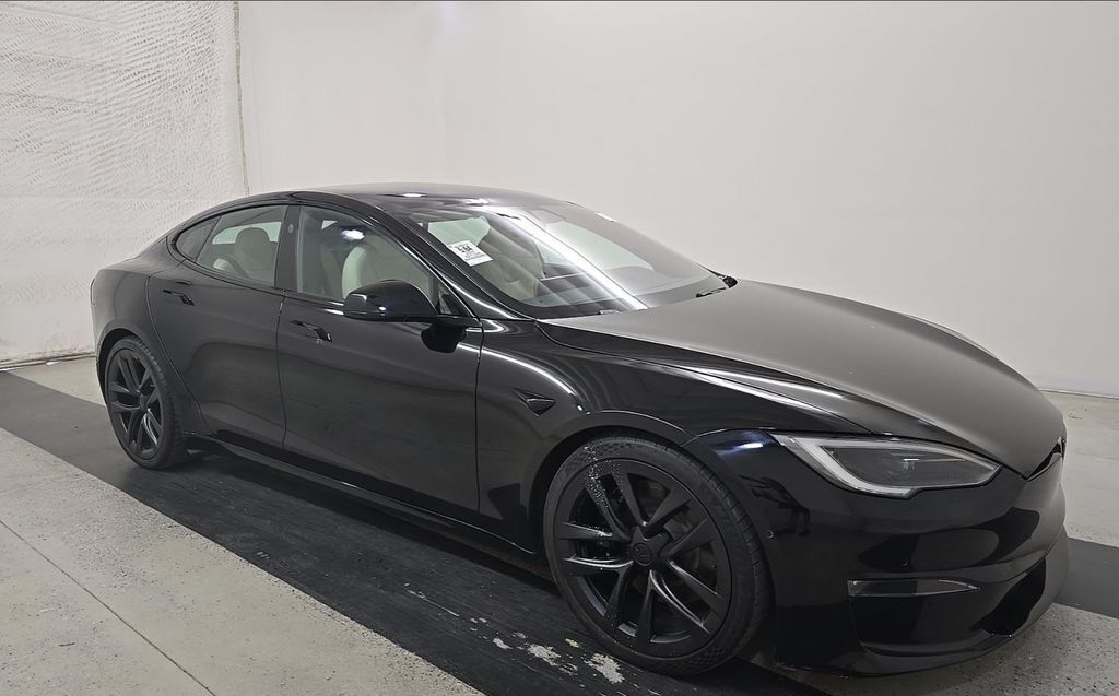 2022 Tesla Model S Plaid