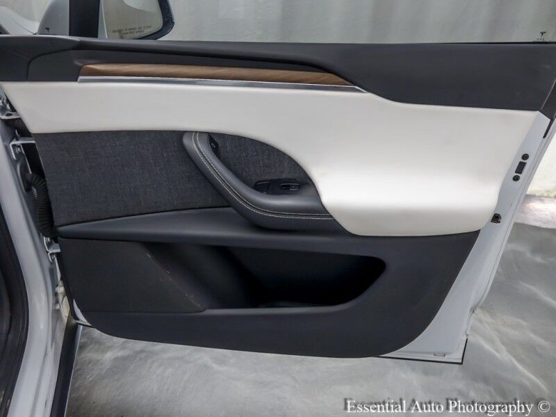 2022 Tesla Model X Willowbrook IL