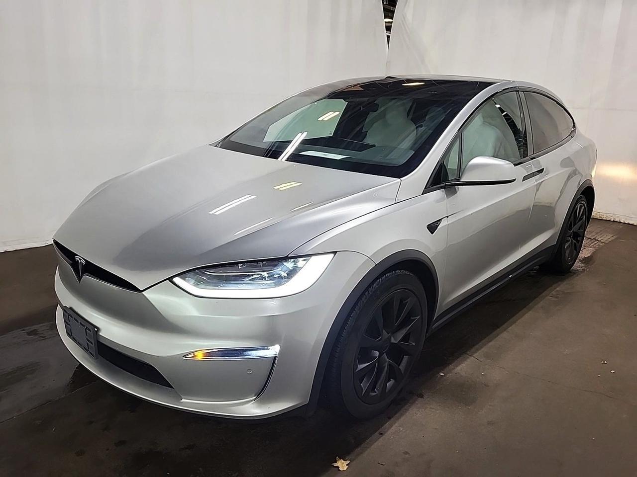 2022 Tesla Model X 1 Owner Second Row Captain's Chairs Portland OR