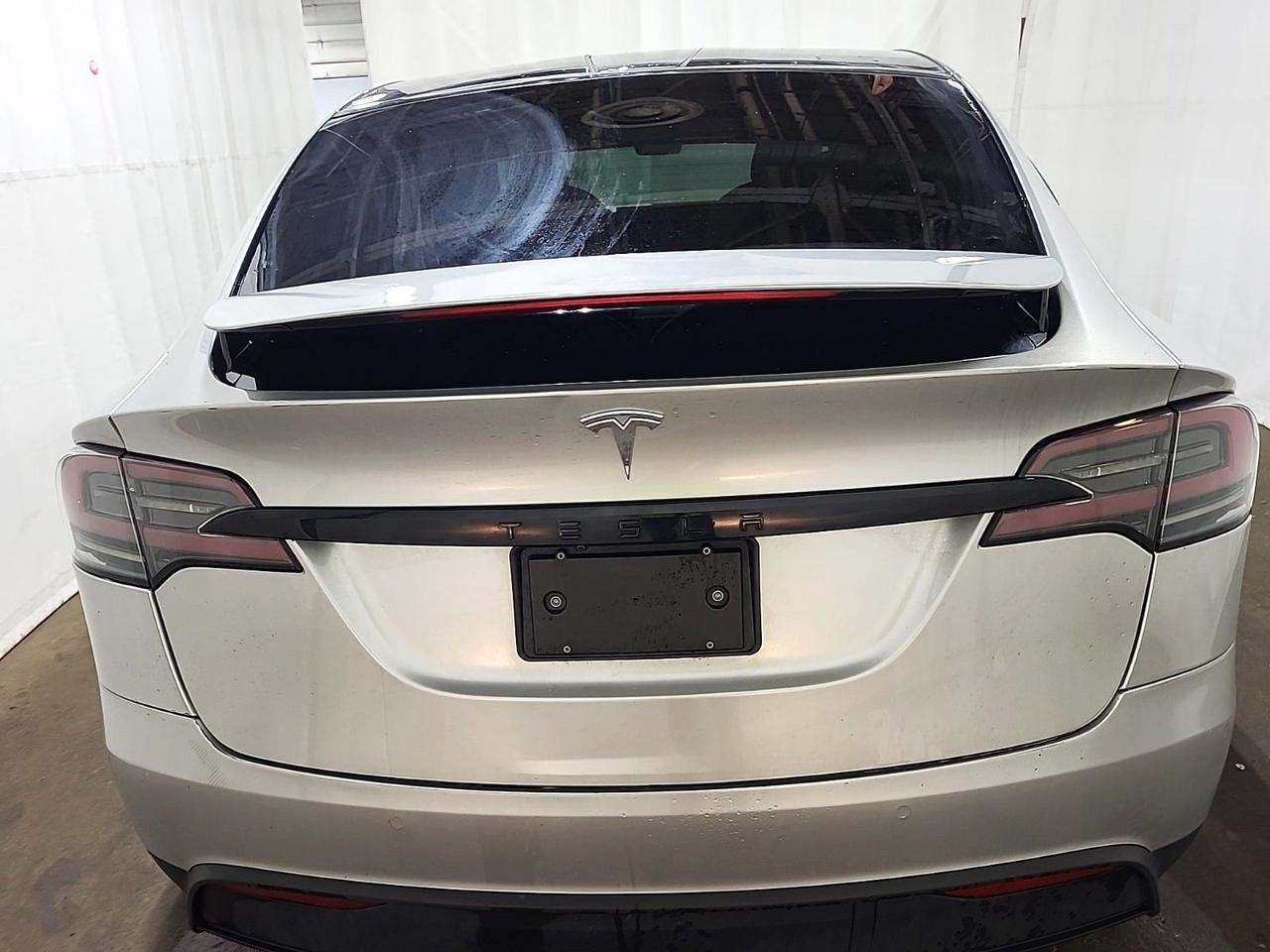 2022 Tesla Model X 1 Owner Second Row Captain's Chairs Portland OR