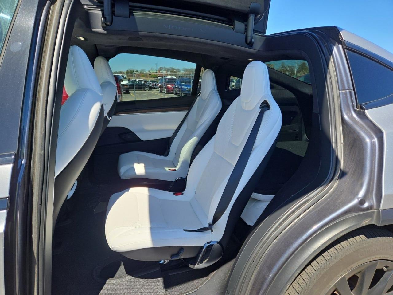 2022 Tesla Model X 1 Owner Second Row Captain's Chairs Portland OR