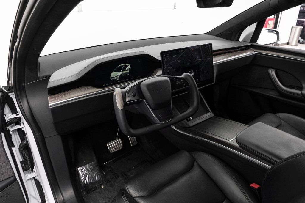 2022 Tesla Model X Base