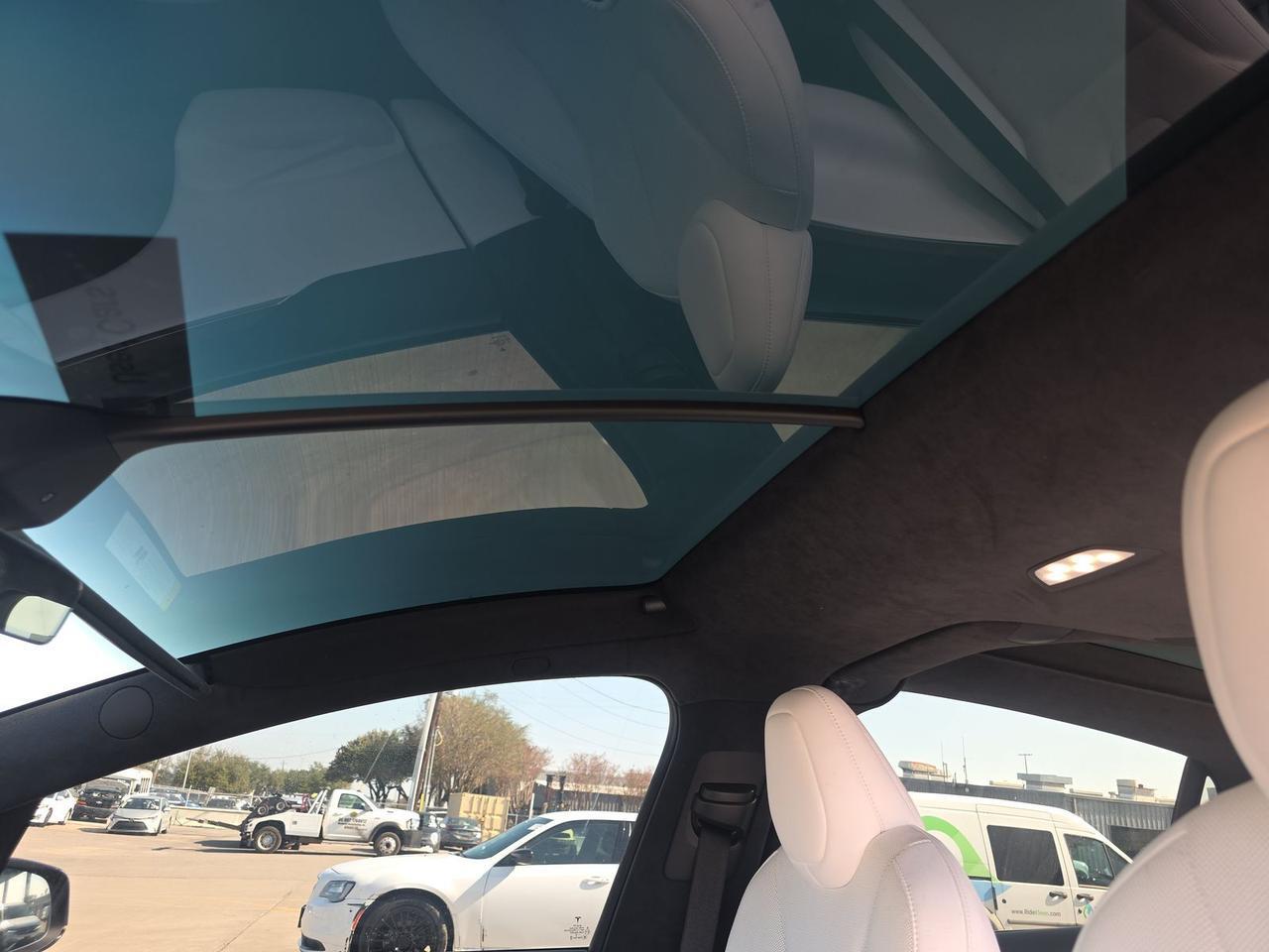 2022 Tesla Model X Second Row Captains Chairs Portland OR