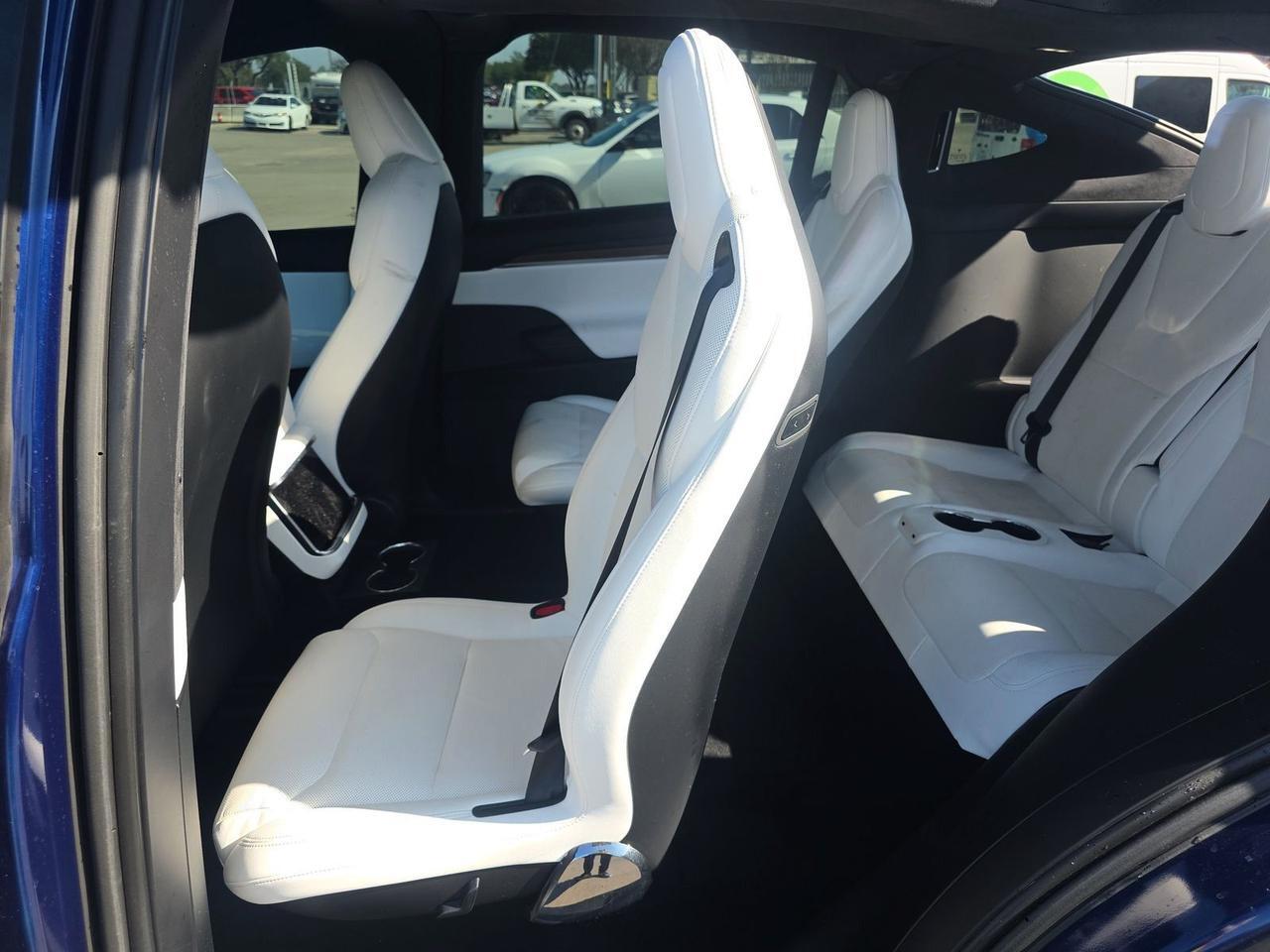 2022 Tesla Model X Second Row Captains Chairs Portland OR