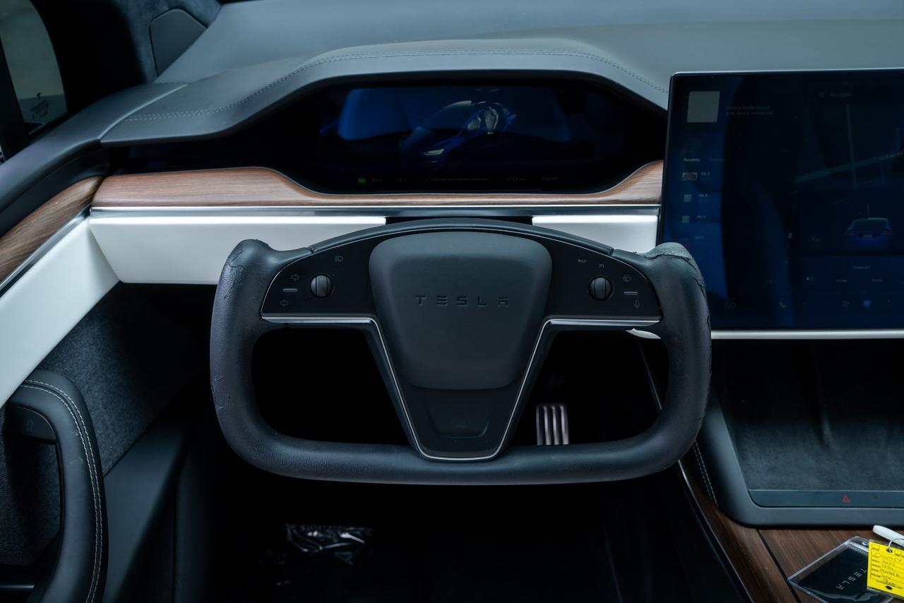 2022 Tesla Model X Second Row Captains Chairs Portland OR