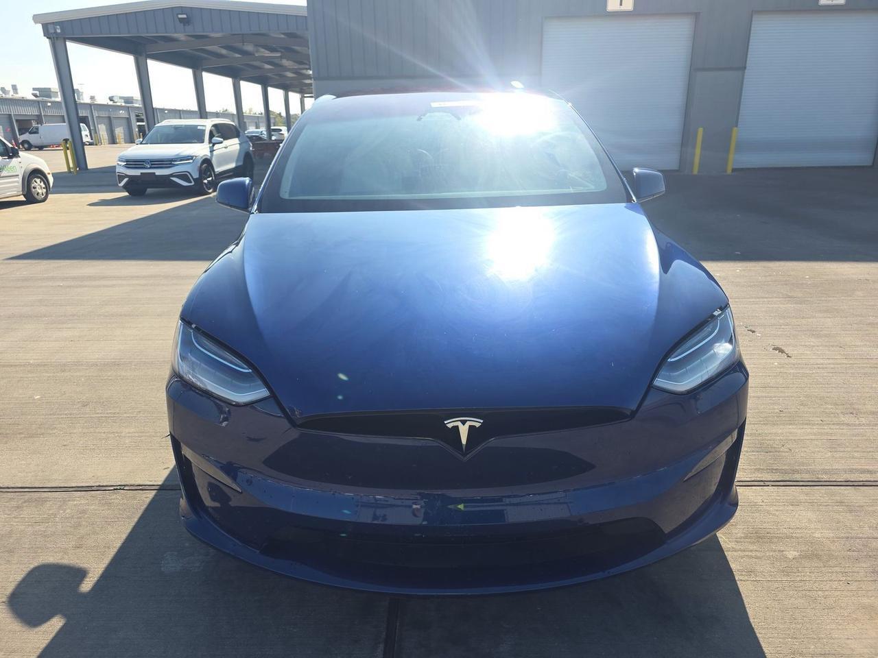 2022 Tesla Model X Second Row Captains Chairs Portland OR