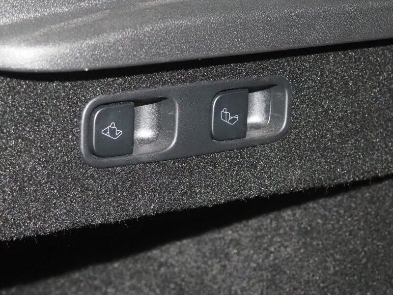 2022 Tesla Model Y Long Range AWD *AUTOPILOT, NAVIGATION, SAFETY ALERTS, ADAPTIVE CRUISE, SURROUND VIEW CAMERAS, PANORAMA GLASS ROOF, HEATED SEATS/STEERING WHEEL, WIRELESS CHARGING Round Rock TX