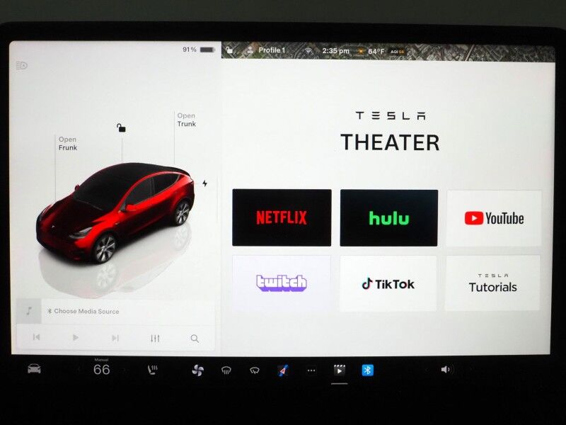 2022 Tesla Model Y Long Range AWD *AUTOPILOT, NAVIGATION, SAFETY ALERTS, ADAPTIVE CRUISE, SURROUND VIEW CAMERAS, PANORAMA GLASS ROOF, HEATED SEATS/STEERING WHEEL, WIRELESS CHARGING Round Rock TX