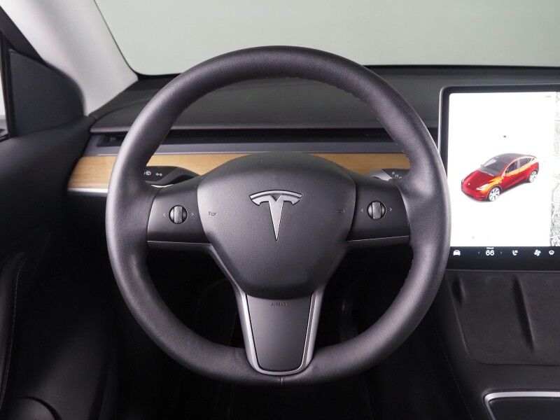 2022 Tesla Model Y Long Range AWD *AUTOPILOT, NAVIGATION, SAFETY ALERTS, ADAPTIVE CRUISE, SURROUND VIEW CAMERAS, PANORAMA GLASS ROOF, HEATED SEATS/STEERING WHEEL, WIRELESS CHARGING Round Rock TX