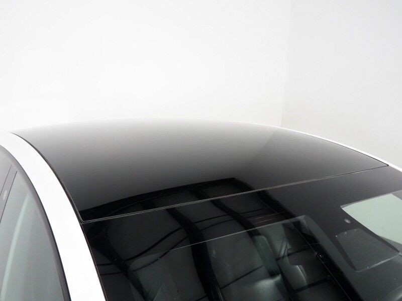 2022 Tesla Model Y Long Range AWD *AUTOPILOT, NAVIGATION, SAFETY ALERTS, ADAPTIVE CRUISE, SURROUND VIEW CAMERAS, PANORAMA GLASS ROOF, HEATED SEATS/STEERING WHEEL, WIRELESS CHARGING Round Rock TX