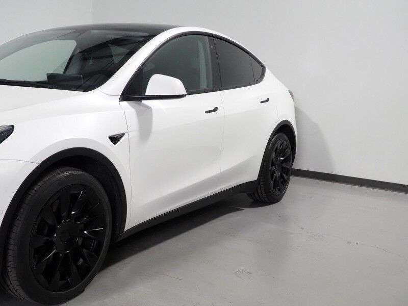 2022 Tesla Model Y Long Range AWD *AUTOPILOT, NAVIGATION, SAFETY ALERTS, ADAPTIVE CRUISE, SURROUND VIEW CAMERAS, PANORAMA GLASS ROOF, HEATED SEATS/STEERING WHEEL, WIRELESS CHARGING Round Rock TX