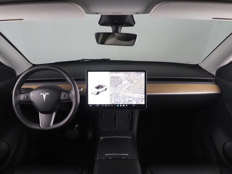 2022 Tesla Model Y Long Range AWD *AUTOPILOT, NAVIGATION, SAFETY ALERTS, ADAPTIVE CRUISE, SURROUND VIEW CAMERAS, PANORAMA GLASS ROOF, HEATED SEATS/STEERING WHEEL, WIRELESS CHARGING